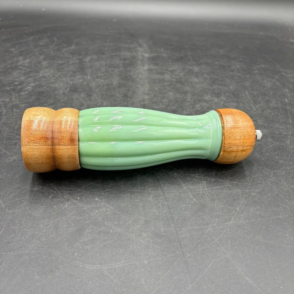 Vtg Jadeite Glass and Wood Pepper Mill Grinder Ribbed Green Farmhouse 8.5